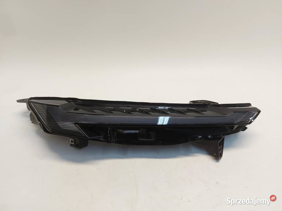Chery Omoda 5 2024r lampa prawa przód przednia osobowe dolnośląskie