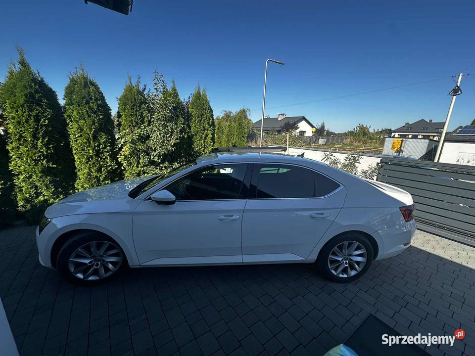 SKODA SUPERB 15 TSI 150 Ambition 2020 133k wielofunkcyjna kierownica