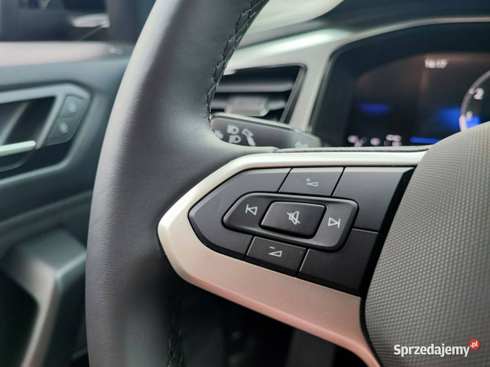 Volkswagen TRoc TRoc 10 TSI Life 2165 I 20172025 możliwa zamiana T-Roc Samochody osobowe Ustroń