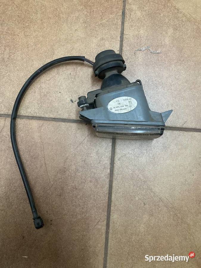 HALOGEN LEWY VW PASSAT B3 8893 HELLA wielkopolskie