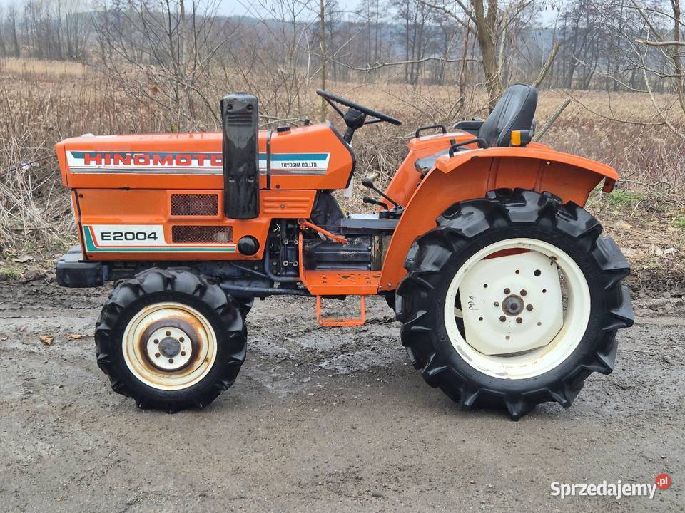 Traktorek traktor HINOMOTO E2004D 20 44 Małuszyn
