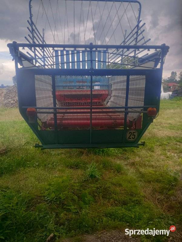 Przyczepa samozbierająca Pacanów