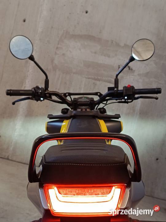 Husqvarna Svartpilen 125 2021r serwisie VAT marża Husqvarna Łódź