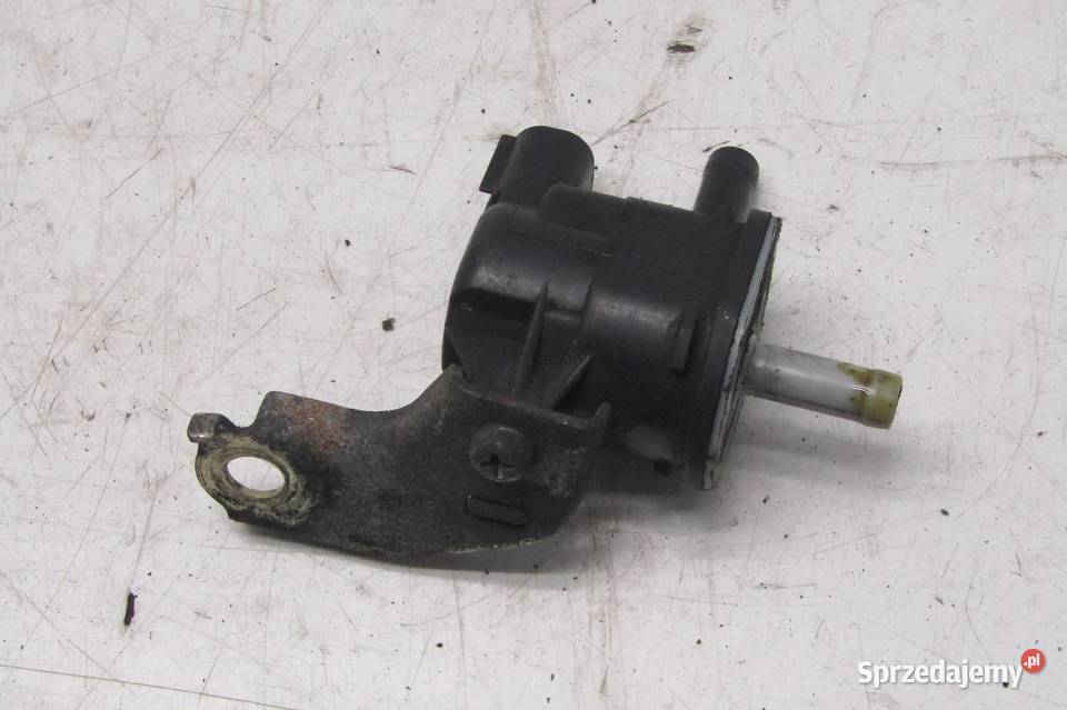 ZAWÓR PODCIŚNIENIA 18 HYBRID TOYOTA PRIUS III