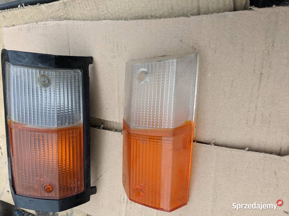 Fiat 125p kierunek pozycja lampa obrysowa lewa Stalowa Wola