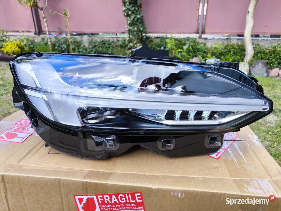 Volvo S90 reflektory Full LED Active High Beam Lampy przednie