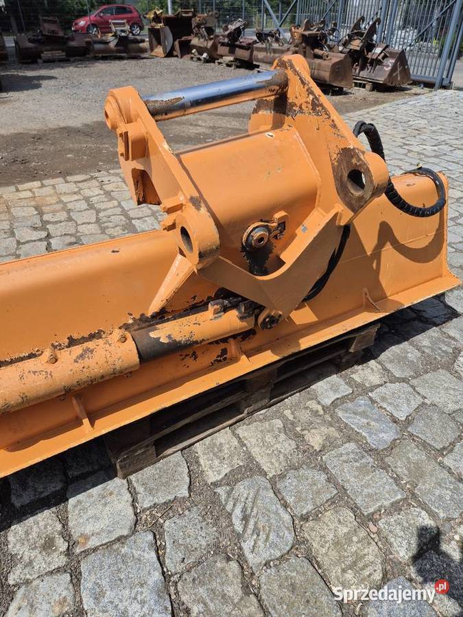 Łyżka skarpowa skarpówka uchylna 240 LIEBHERR opolskie Kędzierzyn-Koźle