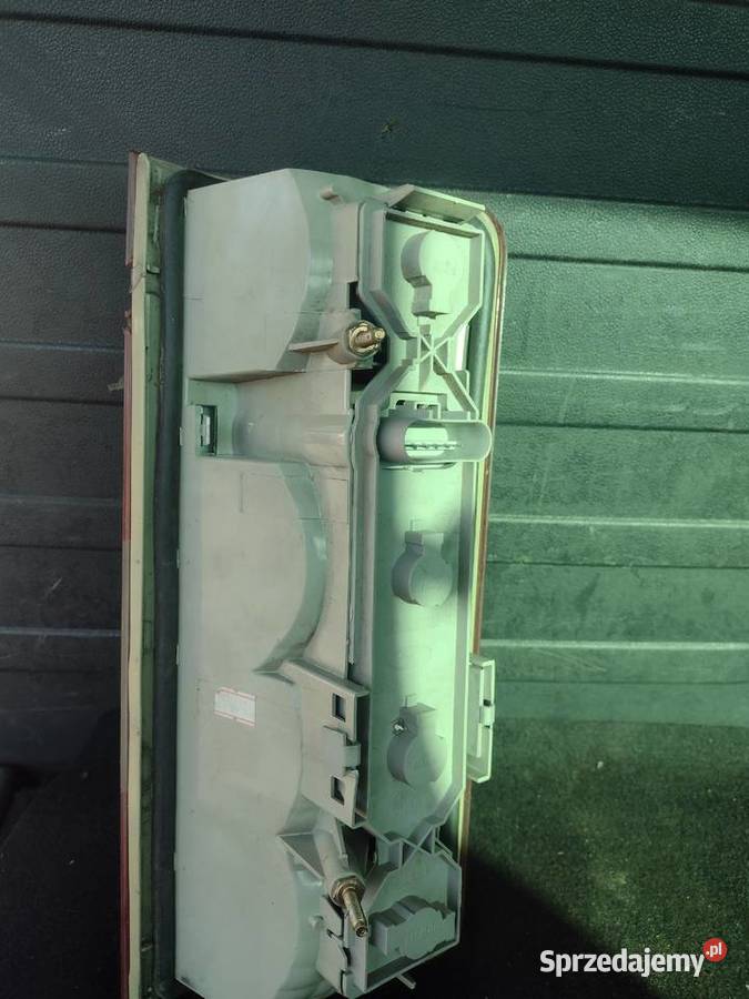 Lampa Ford connect Nowa Dęba