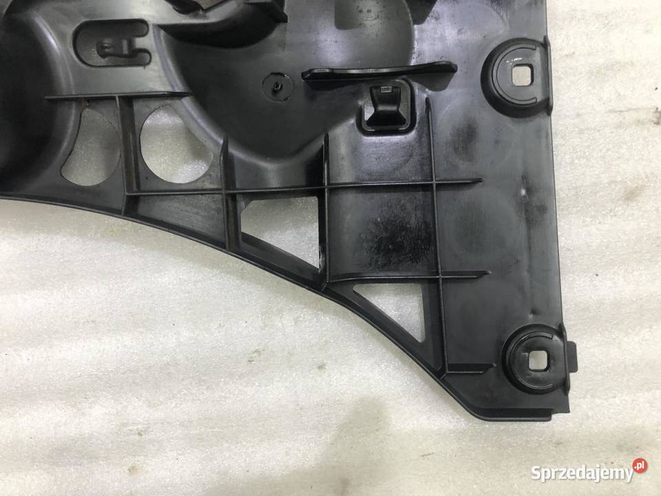 ŚLIZG ZDERZAKA PRAWY TYŁ 7033716 BMW E60