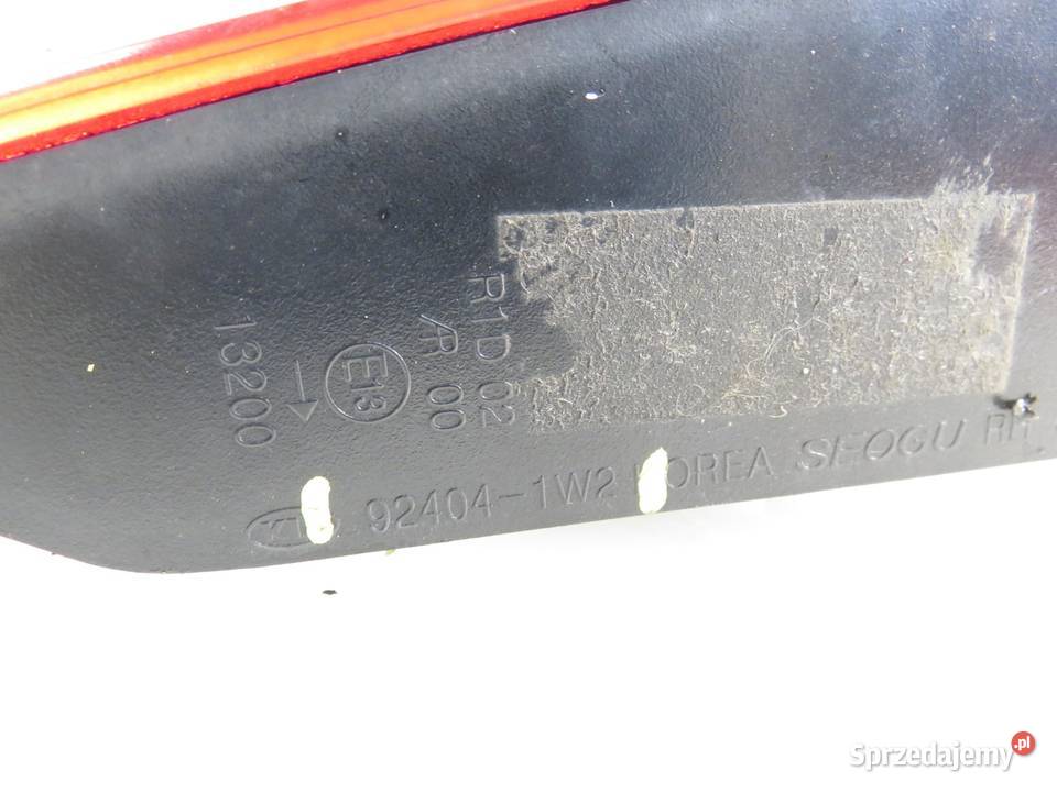 LAMPA PRAWA TYLNA KLAPA KIA RIO III 924041W2 osobowe Części samochodowe
