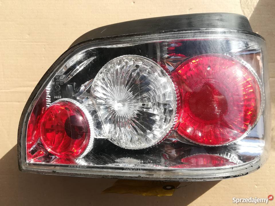 Renault Clio 1999 lampa prawa tył Oświetlenie Węgrów sprzedam
