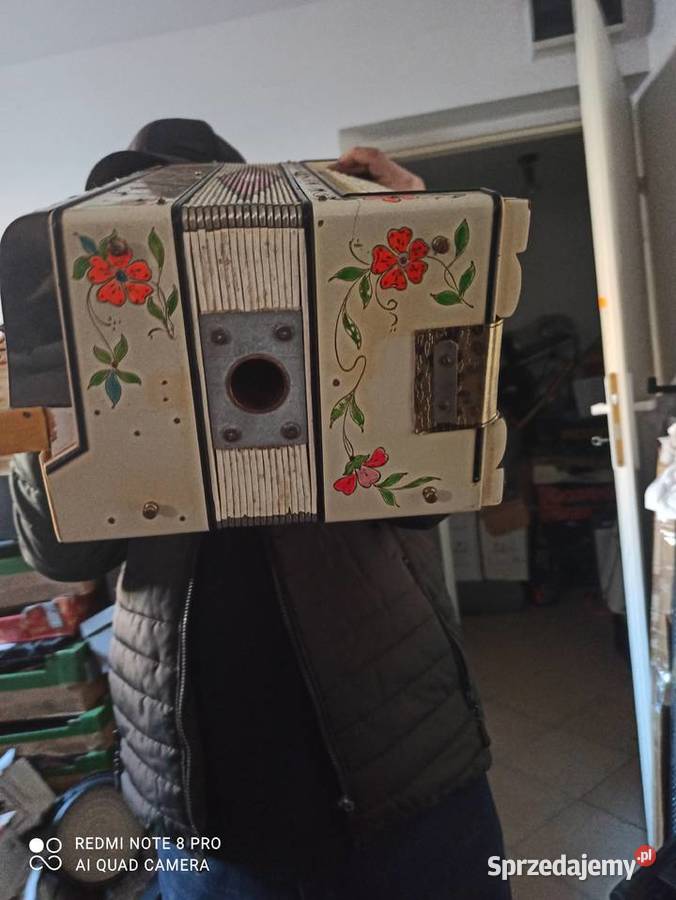 akordeon harmonia zabytkowa pedałowa 120 basów warmińsko-mazurskie Ełk