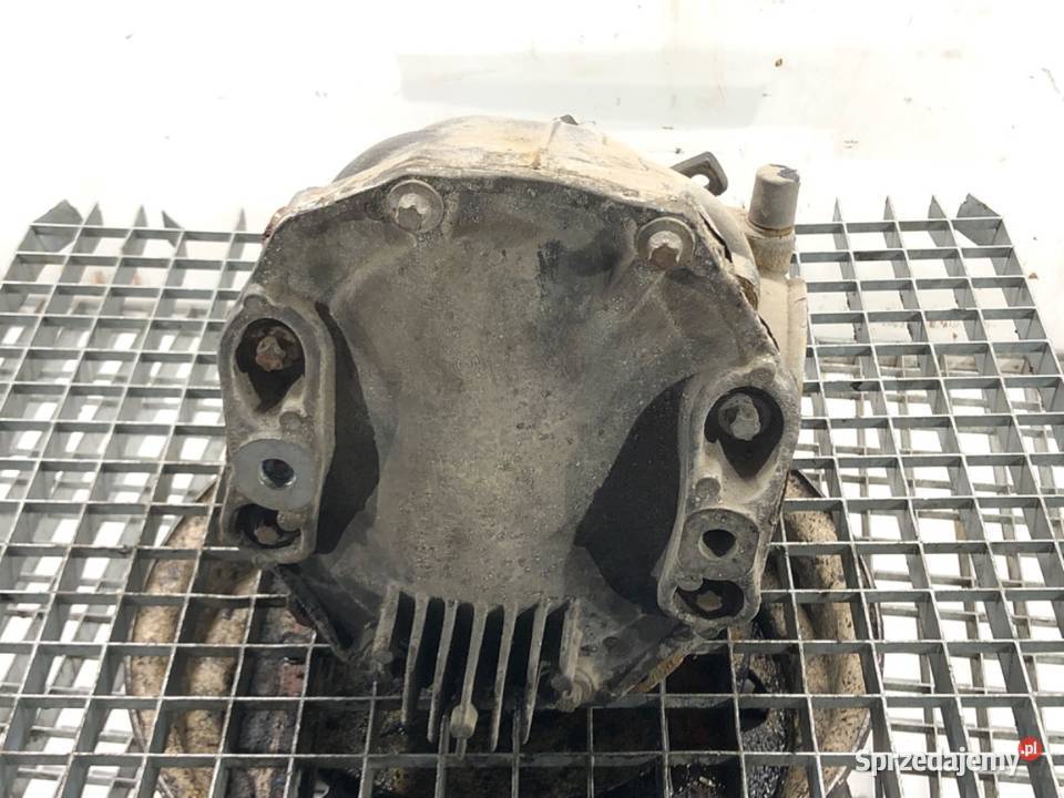 MOST DYFER TYŁ MERCEDES C219 30 224 0411 osobowe podkarpackie