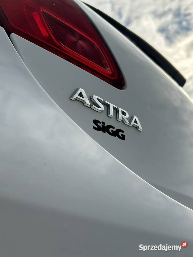 OPEL Astra IV J manualna