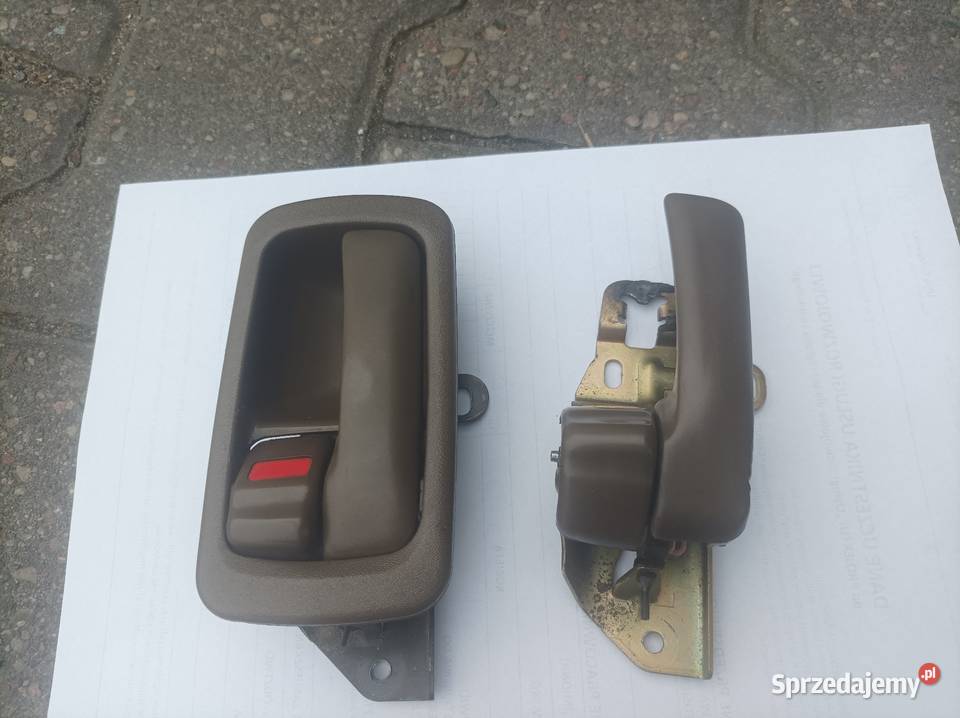 Klamka wewnętrzna Toyota Camry 9195r bezowa osobowe