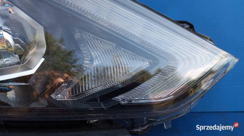 LAMPA REFLEKTOR PRAWY PRZÓD EU NISSAN QASHQAI II Nowy Tomyśl