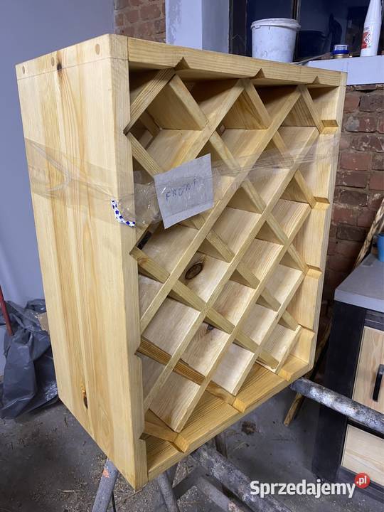 Regał na wino 65x45 18 butelek stojący wiszący Szafy, regały, półki Chełmża