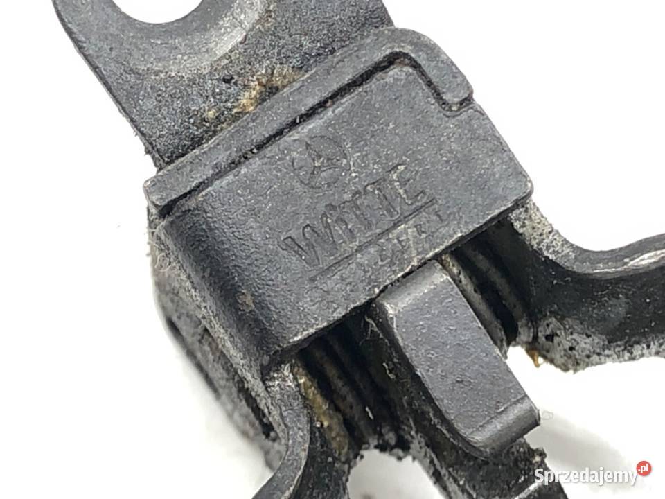 ZAMEK MASKI MERCEDES C208 SportowyCoupe 9703