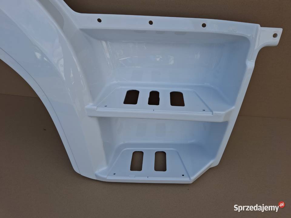 MERCEDES ATEGO EURO 6 STOPIEŃ STOPNICA PRAWA ciężarowe Bieleń