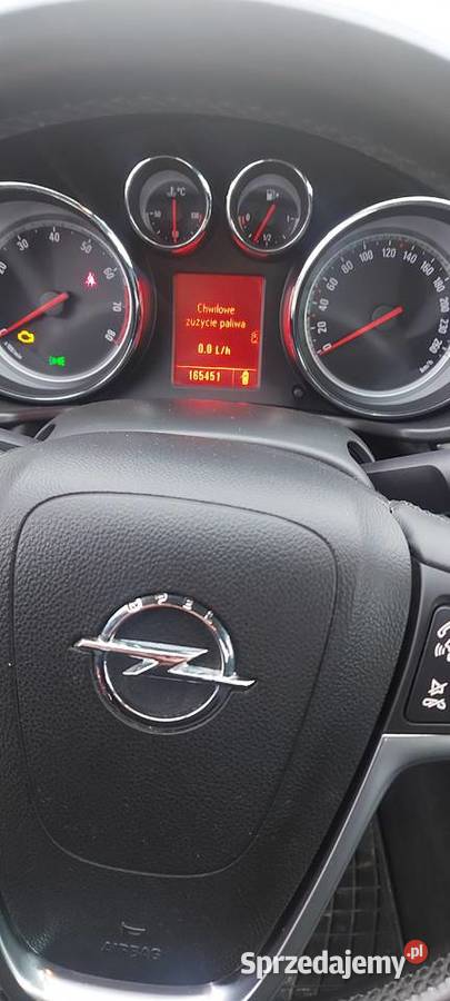 SprzedamOpel Insignia 18 benzyna hatchback 2010r asystent parkowania