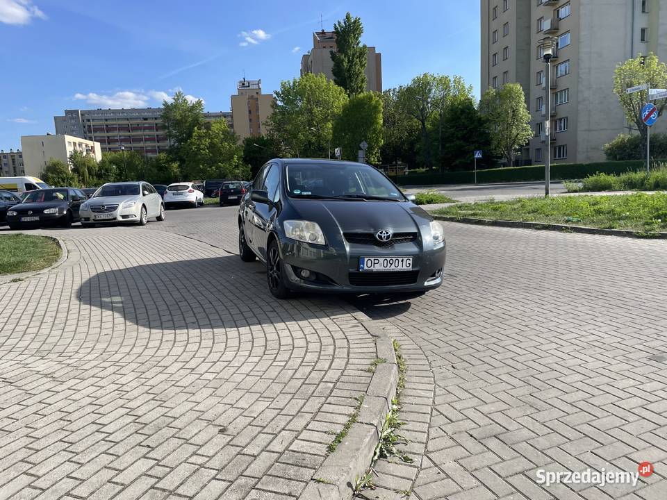 Toyota Auris 16 benzyna nieuszkodzony Opole