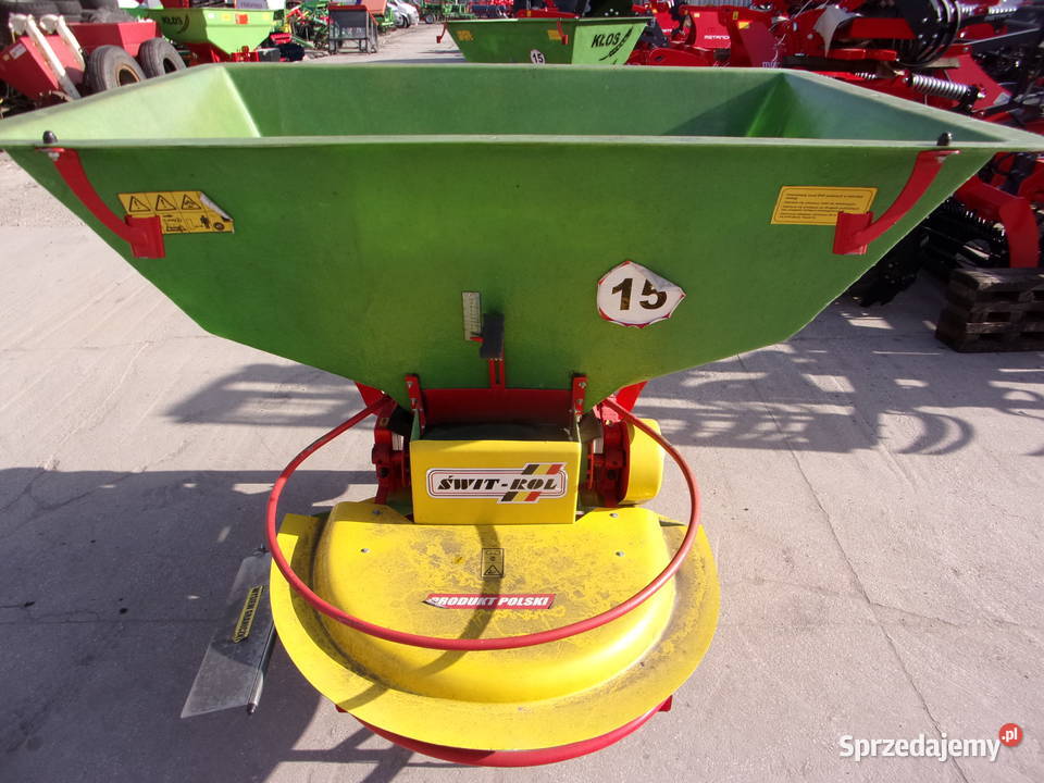 Rozsiewacz nawozowowapienny KŁOS 600 1tarczowy w nieuszkodzony Rozsiewacze nawozów łódzkie Opoczno