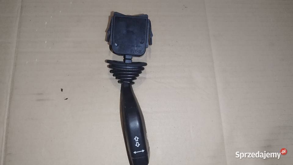 Przełącznik kierunkowskazów Opel Astra G Bertone Wolsztyn