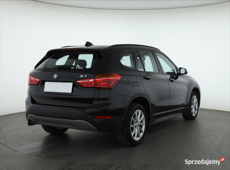 BMW X1 sDrive18i poduszka powietrzna