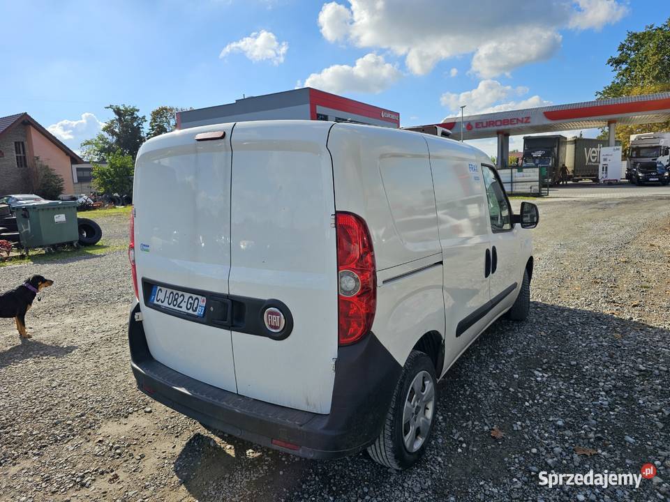 DOBLO CHLODNIA MROZNIA CARRIER 230V 20C EURO5 Rok produkcji 2012 Tarnobrzeg
