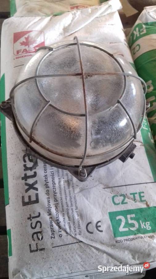 retro lampa brak uchwytow mocujacych Lubań