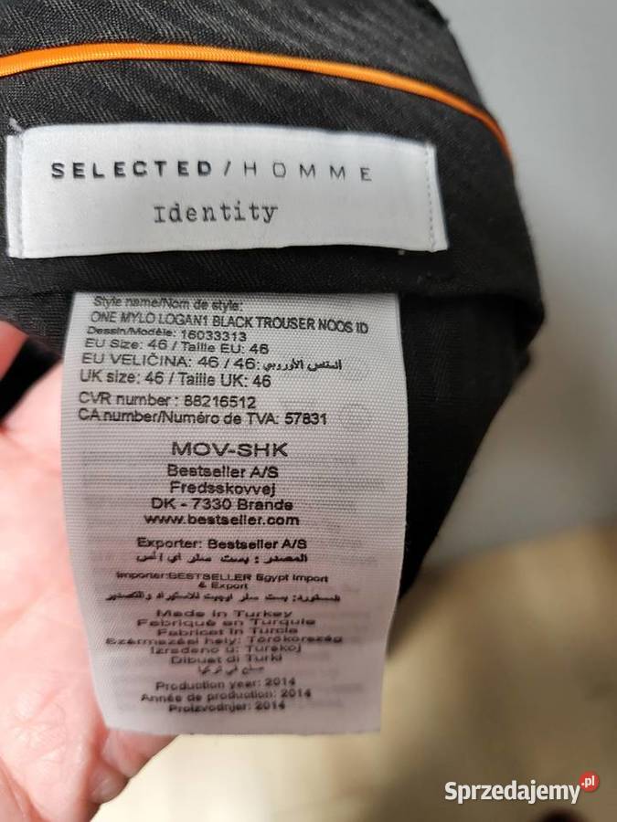 Klasyczny czarny garnitur marki Selected Homme Warszawa