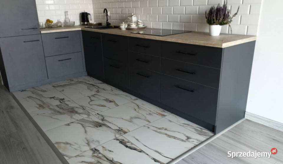 SPRZEDAM MIESZKANIE W ŁAŃCUCIE