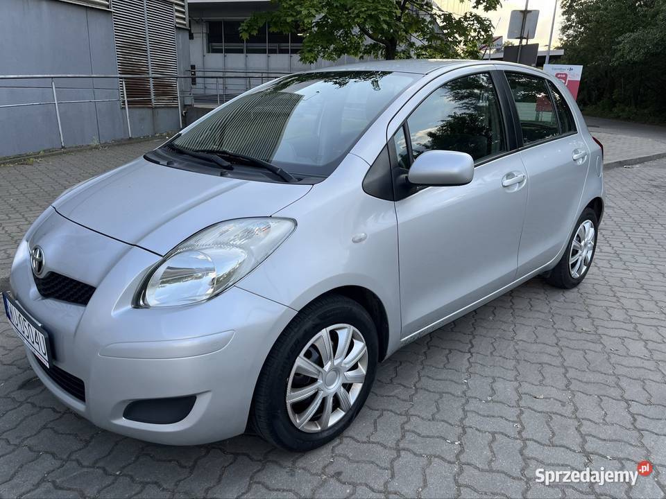 Yaris 13 Salon Polska Bezwypadkowy Warszawa sprzedam