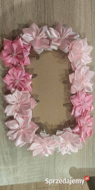 Ręcznie robione spineczki Działyń