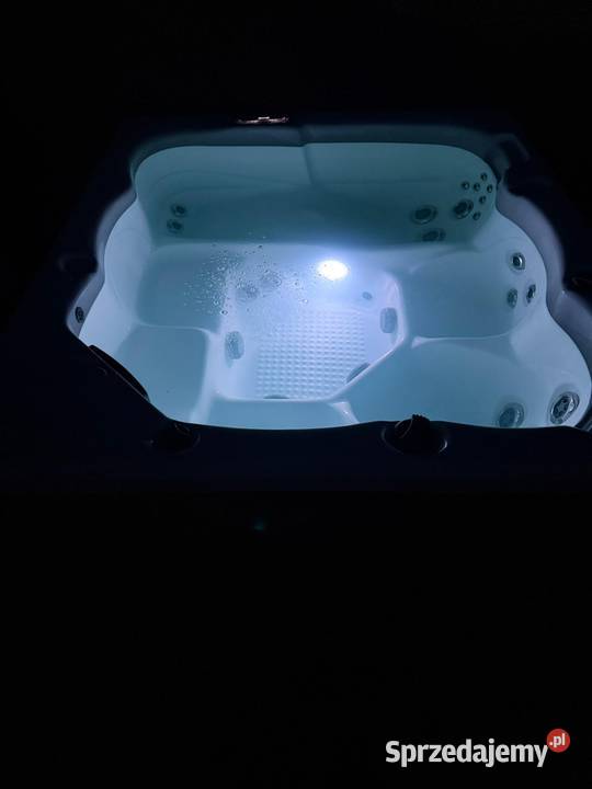 Jacuzzi ogrodowe całoroczne Balboa 210x215 Natalin