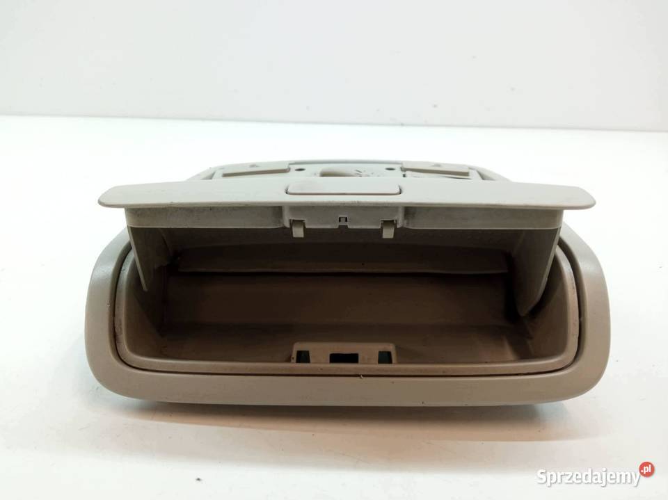 LAMPKA PODSUFITKI SZYBERDACH VW Volkswagen Golf Rok produkcji 2005 świętokrzyskie