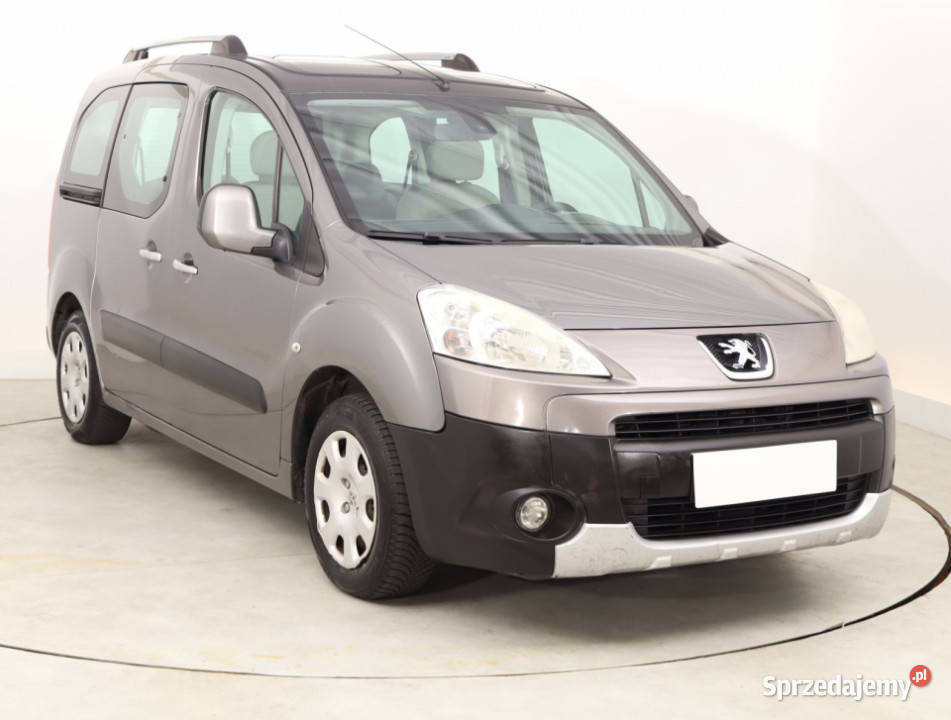 Peugeot Partner 16 HDi światła przeciwmgielne Bielany Wrocławskie