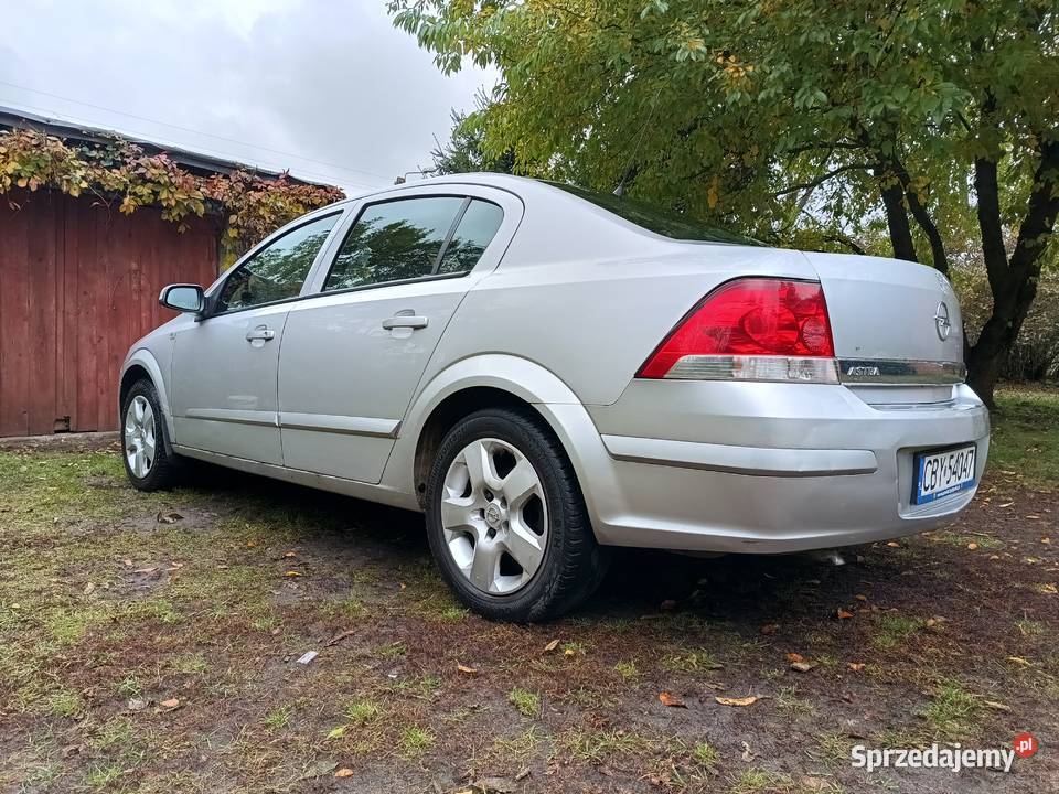 Sprzedam opla astrę h sedan kujawsko-pomorskie Nowa Wieś Wielka