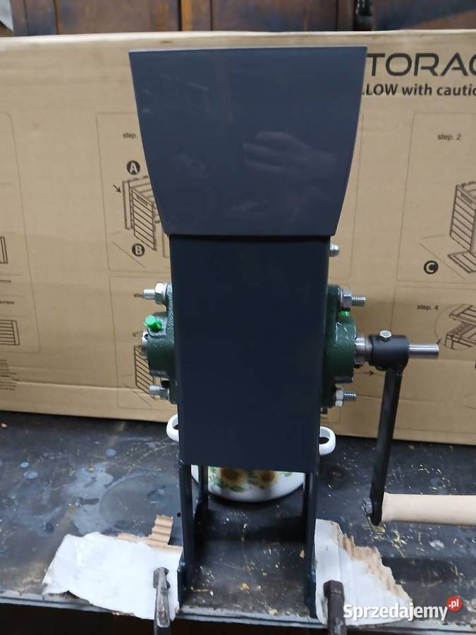 Łuparkałuskarka do orzechów