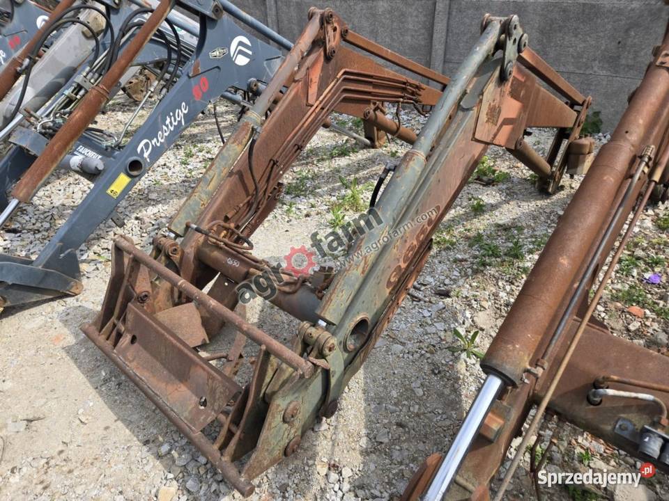 Ładowacz czołowy Agram Q650 Byków sprzedam