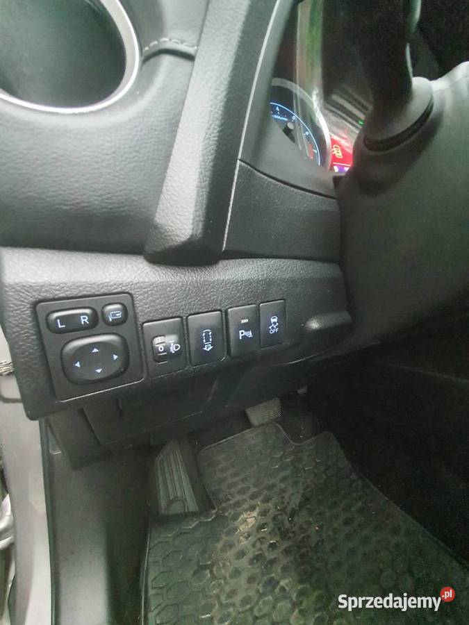 Toyota Auris 16 Touring Sports 2014 r blpg sprzedam