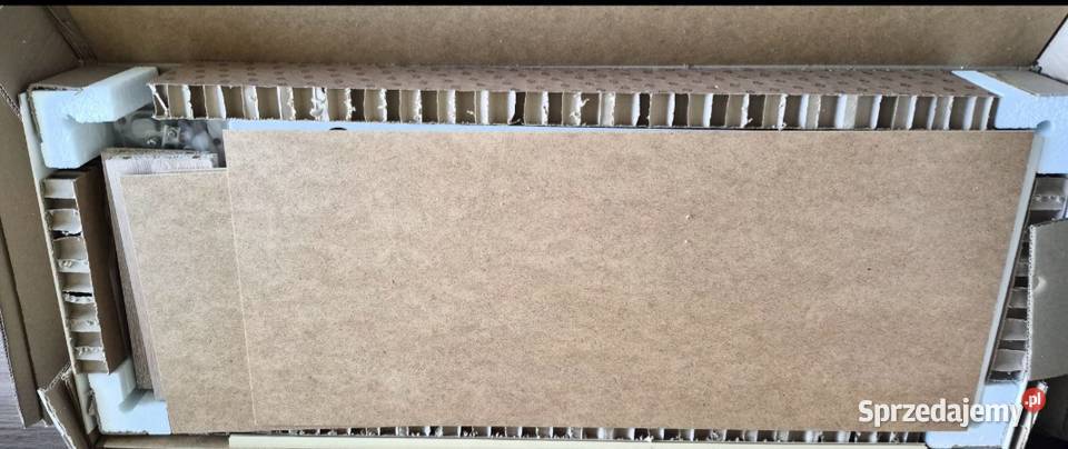 Szafka z lustrem Ossy sprzedam