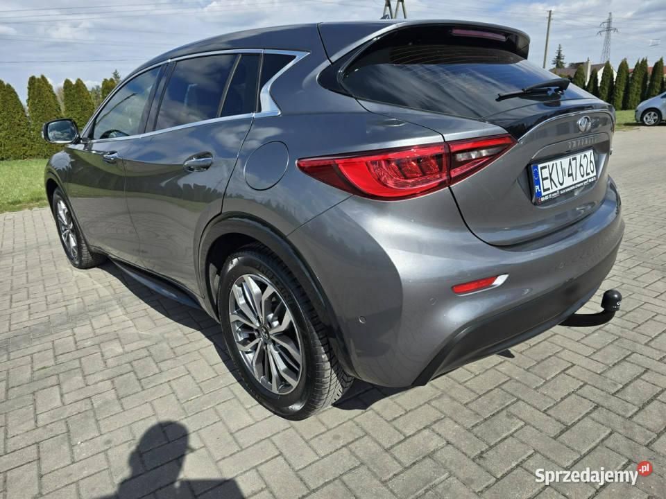 Infiniti Q30 15D Kutno