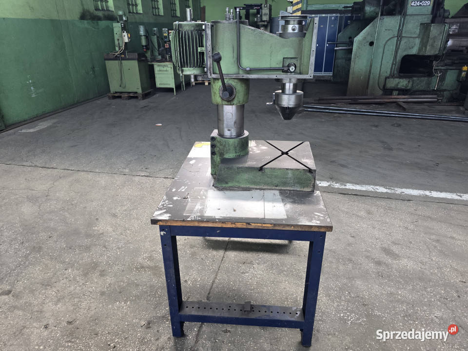 Nitownica radialna BRCKER ze stołem 20 Trkusów