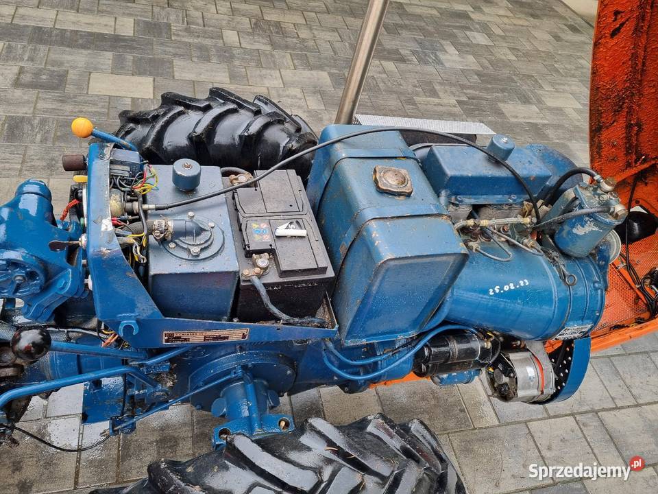 Traktorek sadowniczy ogrodniczy ANTONIO CARRARO Napęd 4x4 Wolbrom
