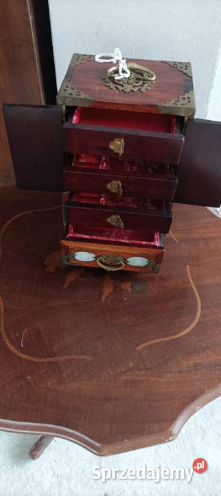 Mebelek na biżuterię Kielce sprzedam