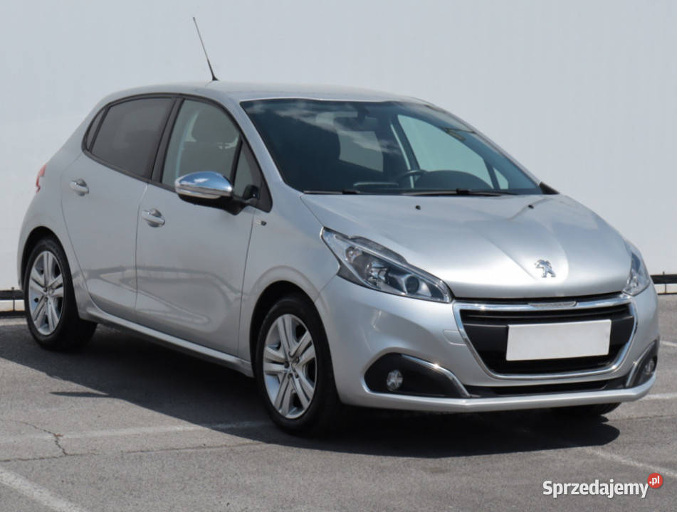Peugeot 208 12 PureTech nieuszkodzony Lublin sprzedam