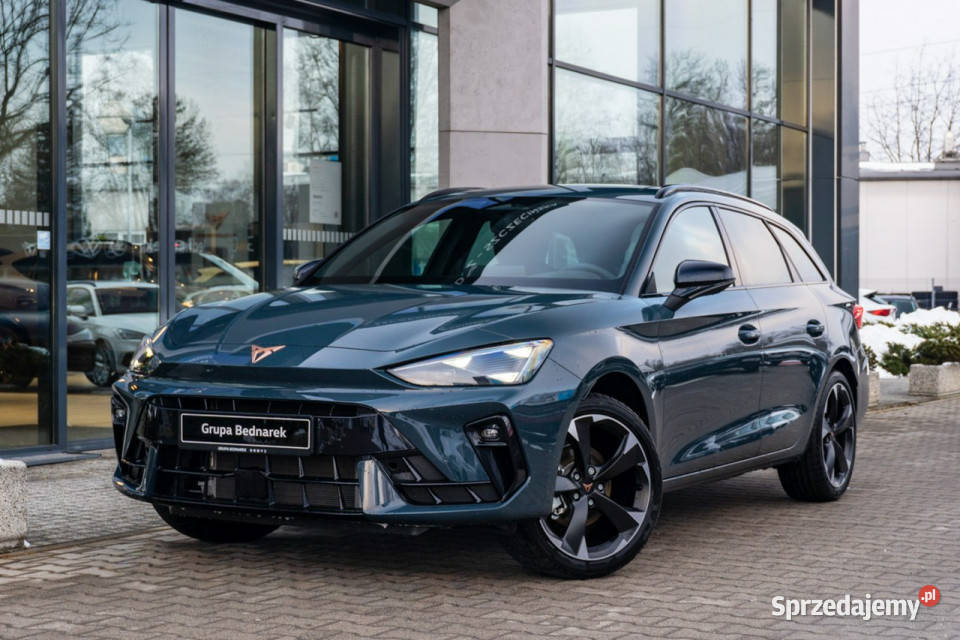 Cupra Leon Sportstourer 15 TSI 150 Dostępny ręki gniazdo USB Łódź