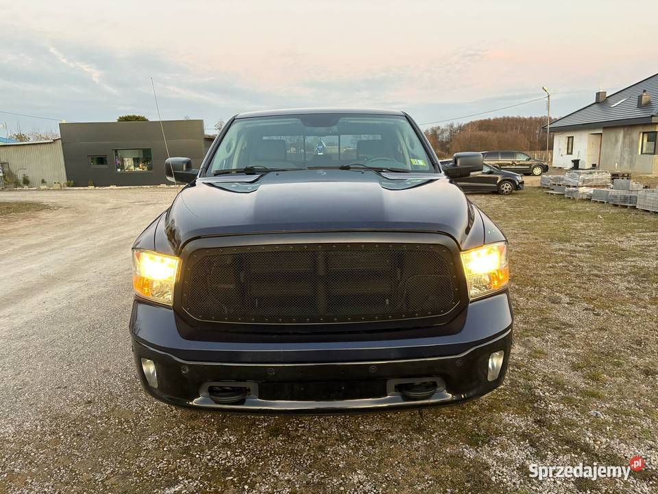 RAM 1500 benzyna Grójec