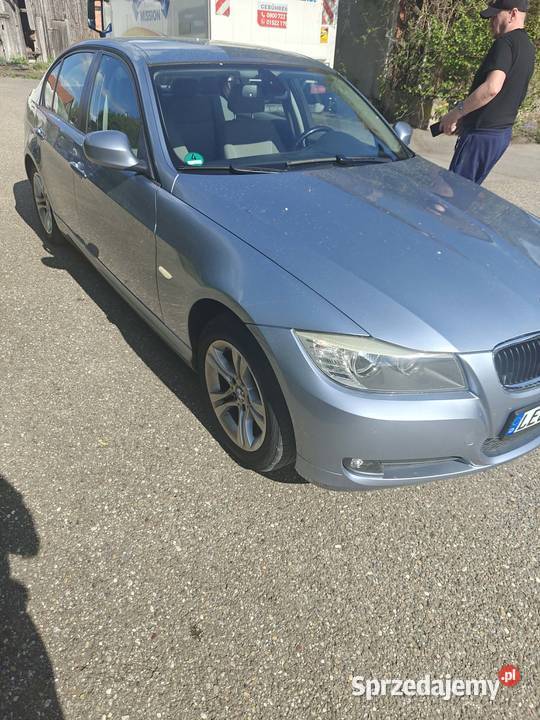 BMW E90 20 benzyna Piekoszów